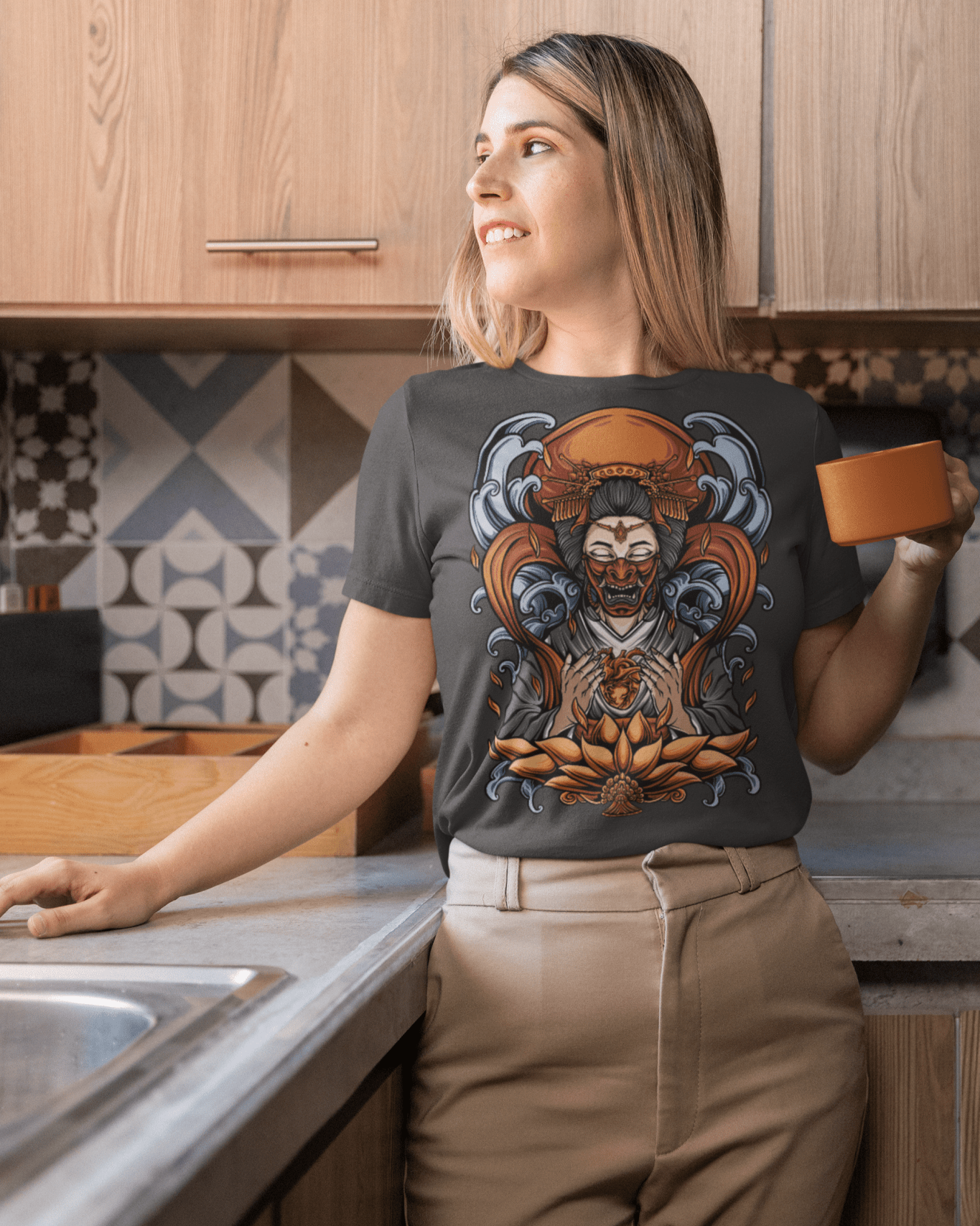 Geisha 1 - Unisex T-Shirt || TeeStitch Apparel - TeeStitch Apparel
