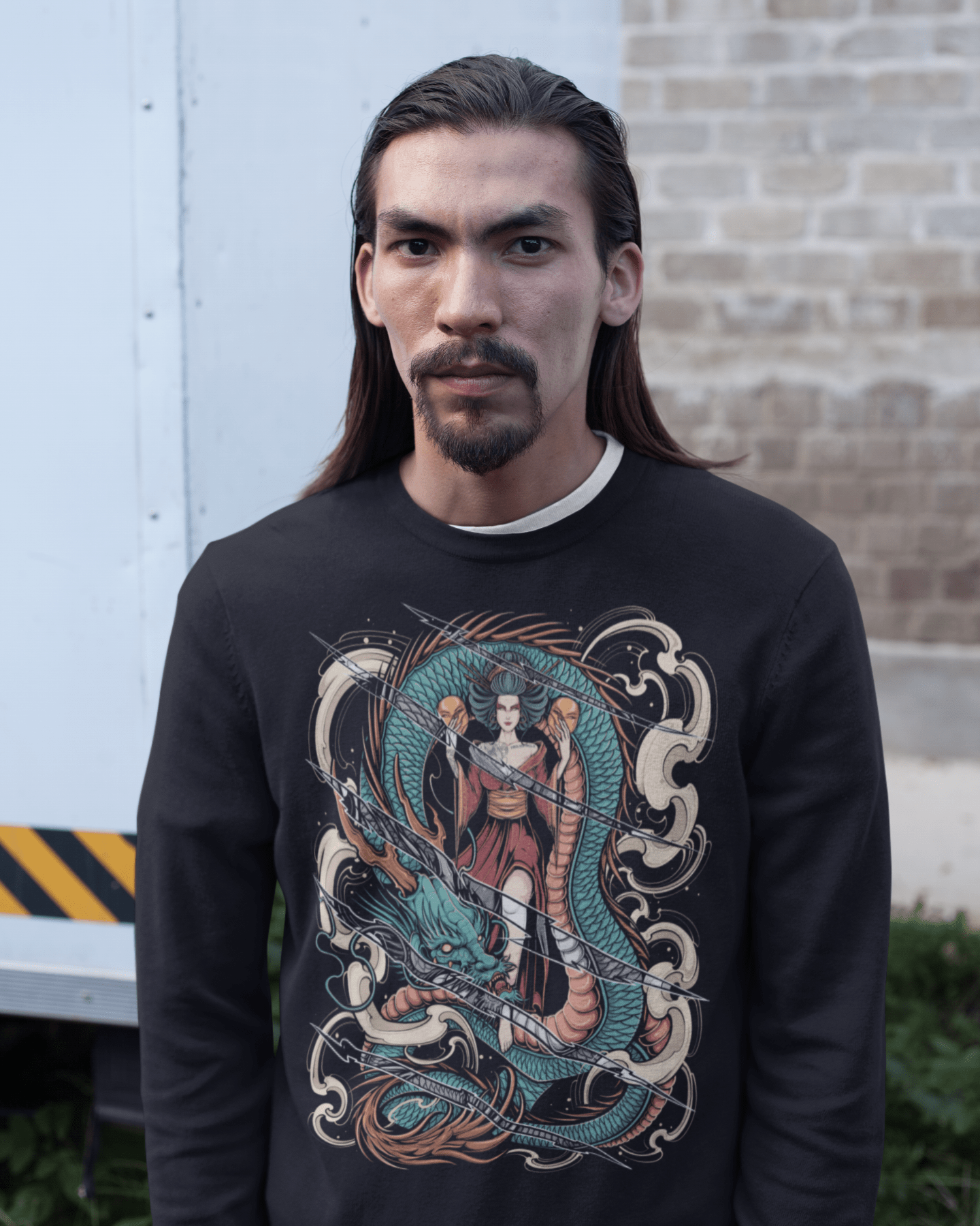 Japanese Queen With Claw Rips - Unisex Sweatshirt || TeeStitch Apparel