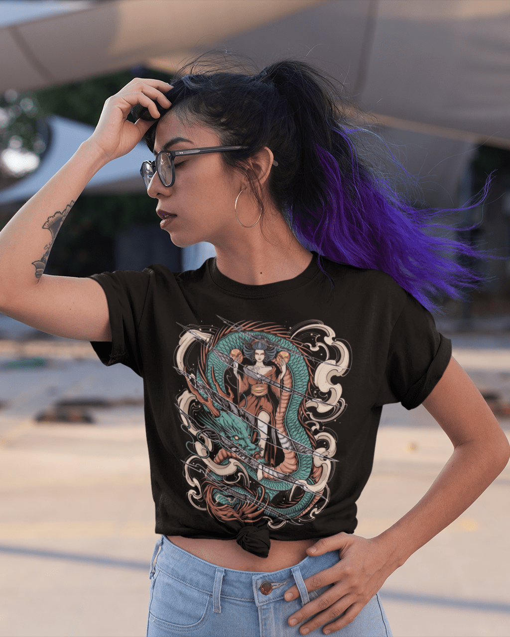 Japanese Queen with Claw Rips - Unisex T-Shirt || TeeStitch Apparel - TeeStitch Apparel