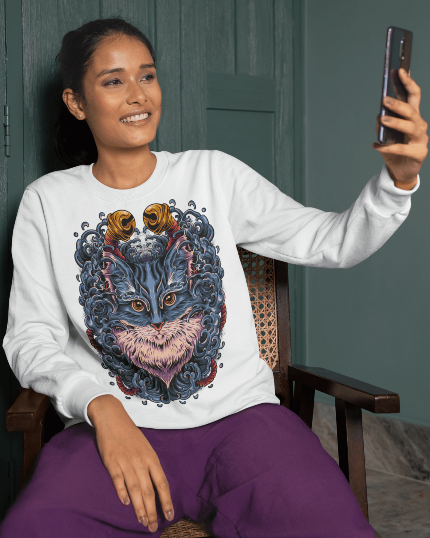 Neko Sea - Unisex Sweatshirt || TeeStitch Apparel 