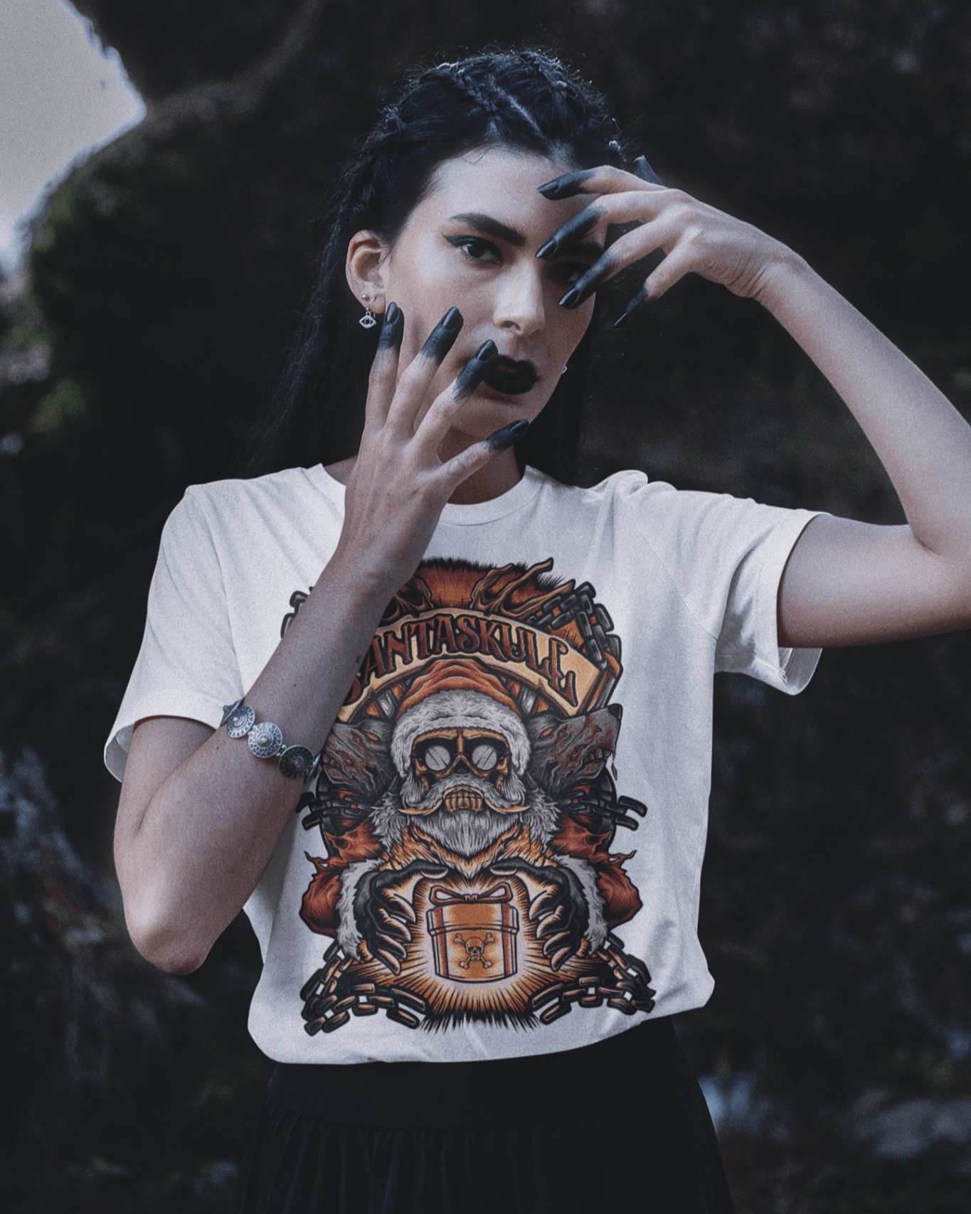 Santa Skull - Unisex T-Shirt || TeeStitch Apparel 